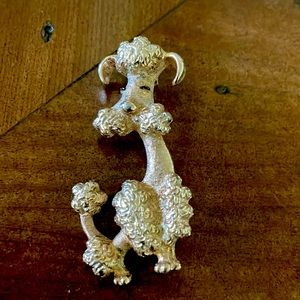1972 AVON French Poodle Gold Tone Dog Brooch